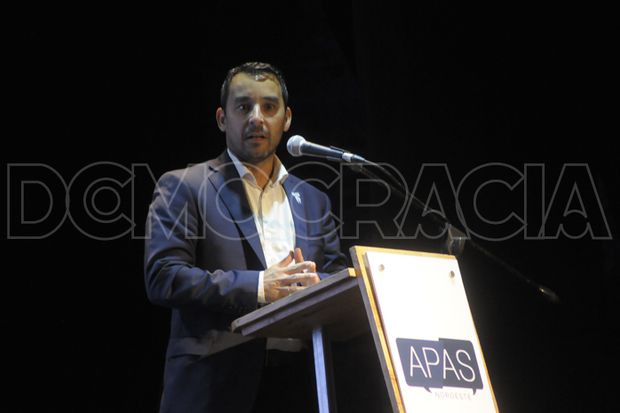 Con un acto protocolar, se realizó la entrega de diplomas a 100 nuevos productores de seguros