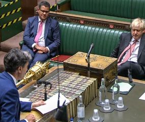 El Parlamento avanza en un proyecto que anula parte del acuerdo del Brexit