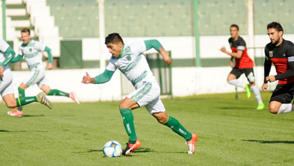 Talleres visitó a Sacachispas