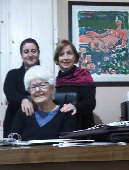 La presidente María Emilia Sexton, la secretaria Cecilia Borghi y la tesorera Norma Colnago.