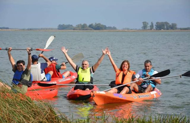 Se realizó el Primer Encuentro de Canotaje en la Laguna de Rocha