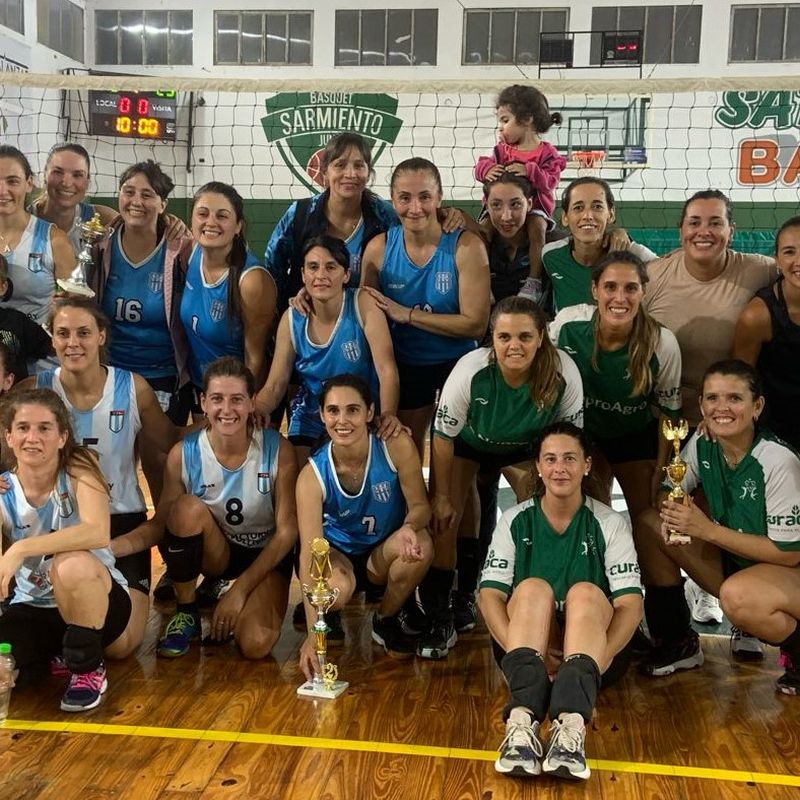 Alsina de Los Toldos se coronó campeón de un certamen femenino en el Club Sarmiento'
