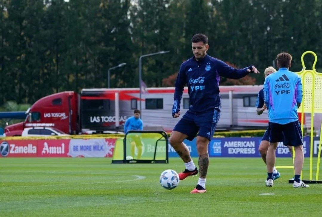 La lista de Uruguay para la doble fecha de Eliminatorias, con uno de RIVER  - TyC Sports