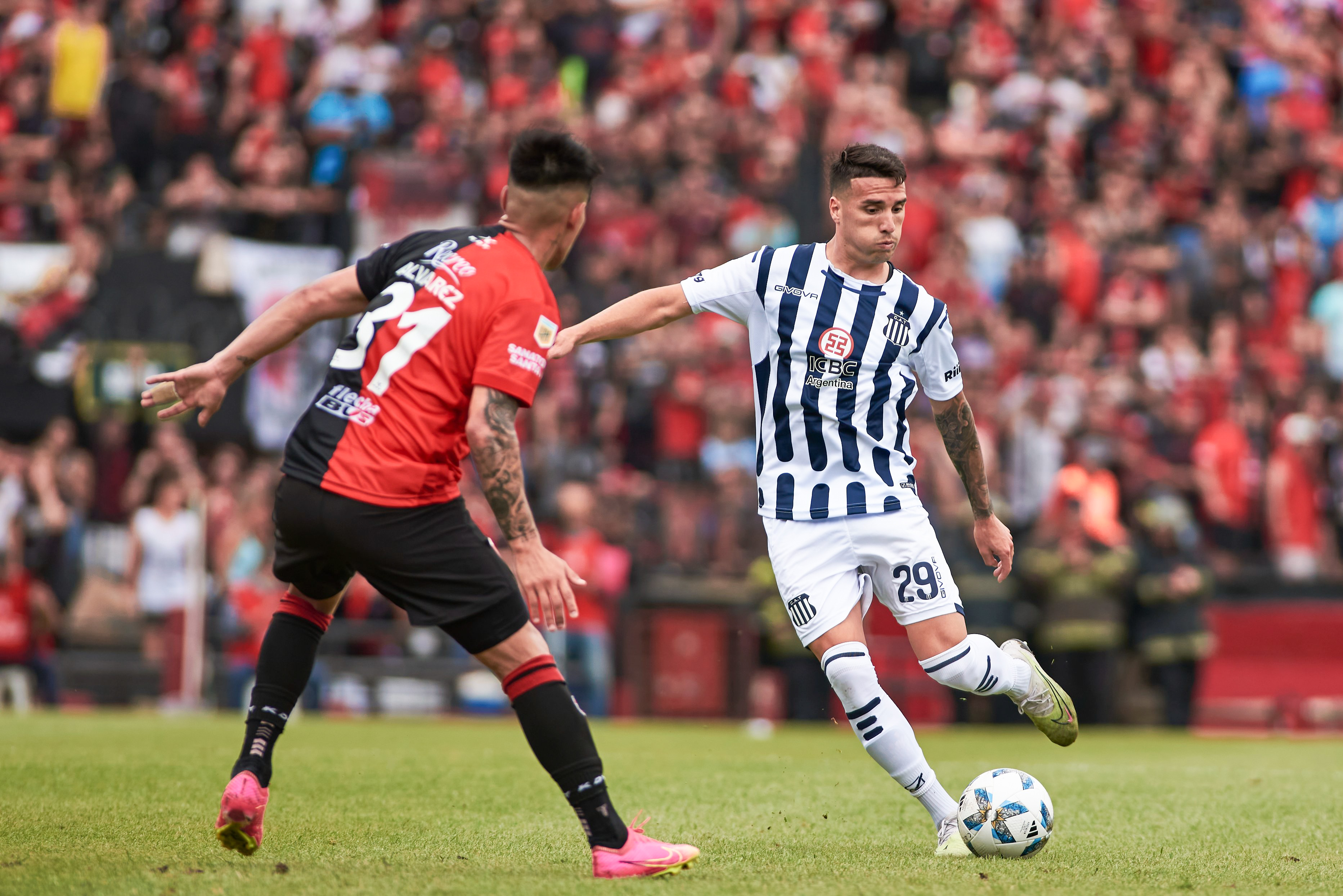 Colón de Santa Fe goleó a Talleres de Córdoba