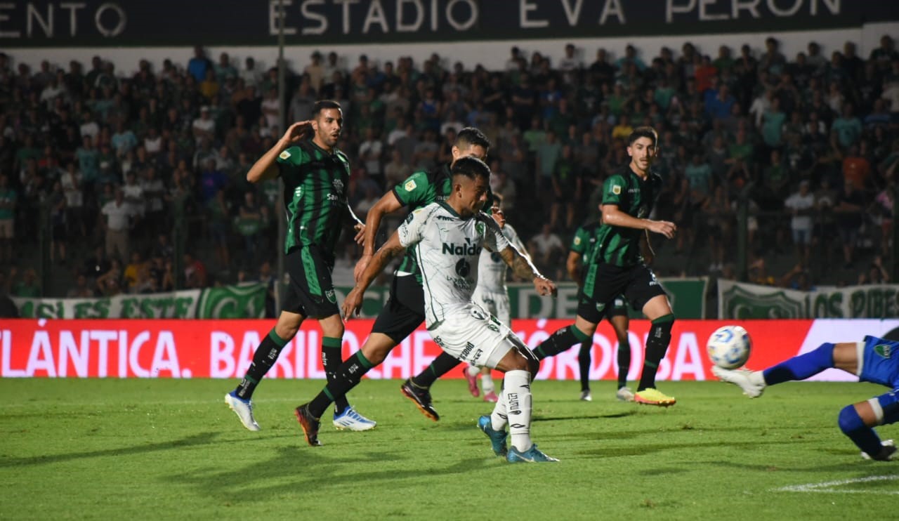 Sarmiento y San Martín no se sacaron ventajas y repartieron puntos en Junín