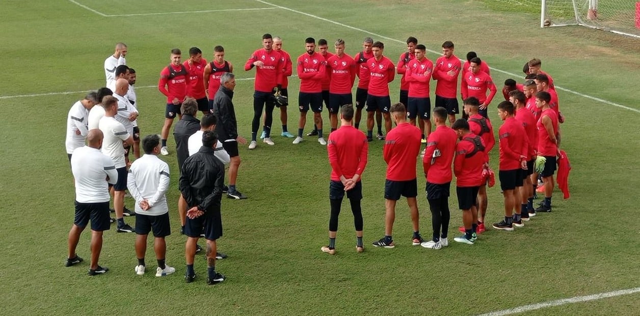 INDEPENDIENTE (CHIVILCOY), ÁRBITROS Y ENTRENAMIENTO – CLUB