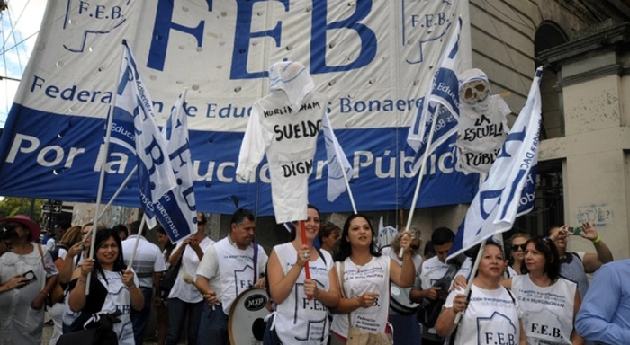 Gremios docentes convocan mañana a un paro