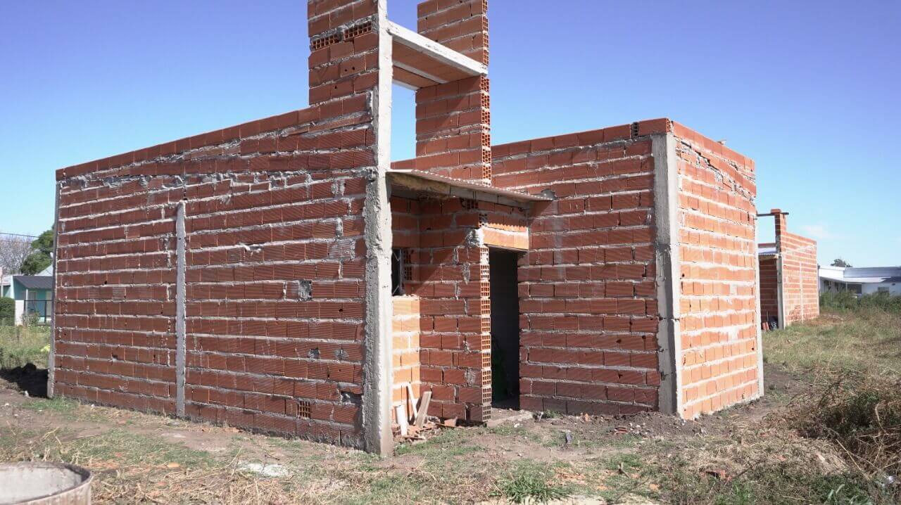 Construcción de viviendas en General Pinto