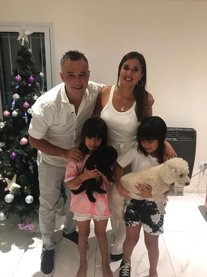 Celeste Trotti junto a su familia