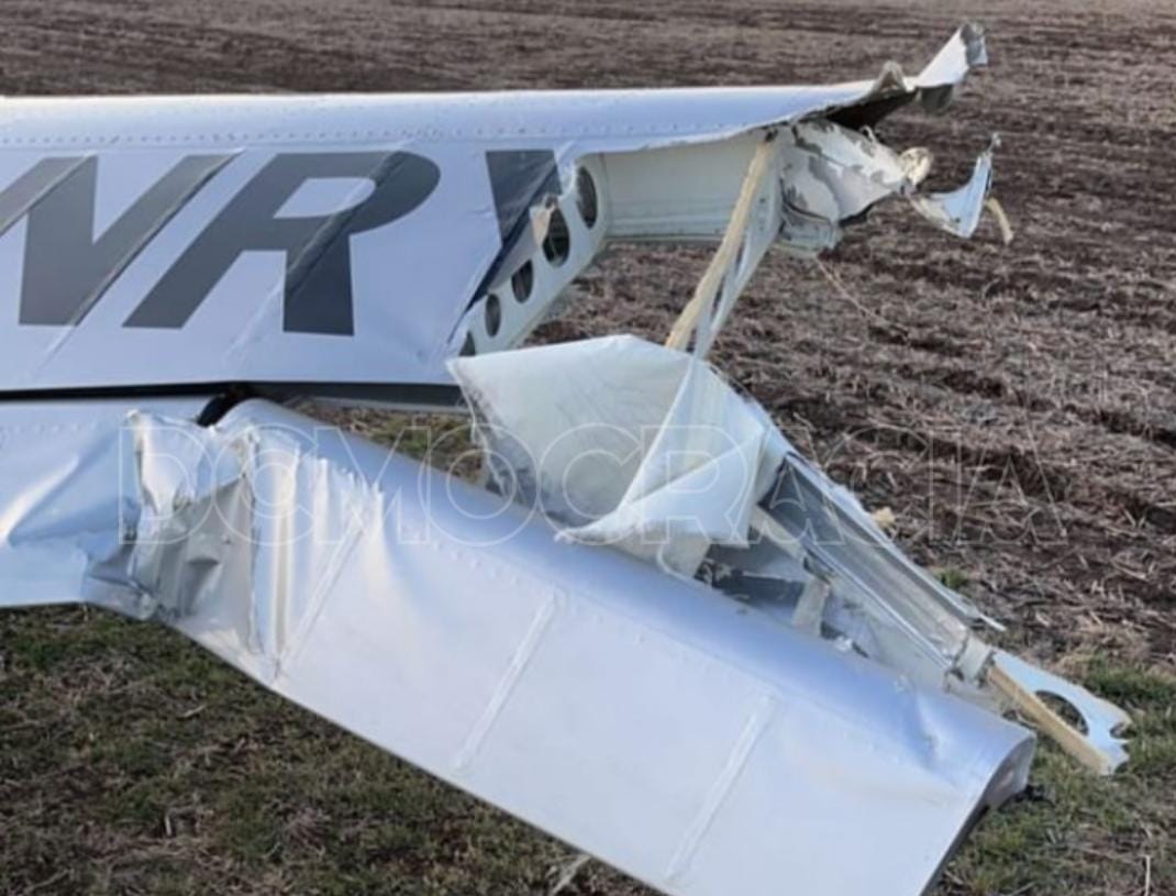 Avioneta chocó contra antena