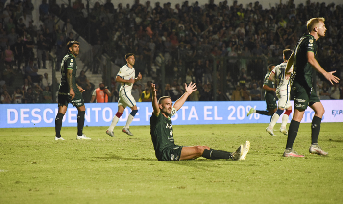 San Lorenzo le dio un nuevo golpe a Sarmiento