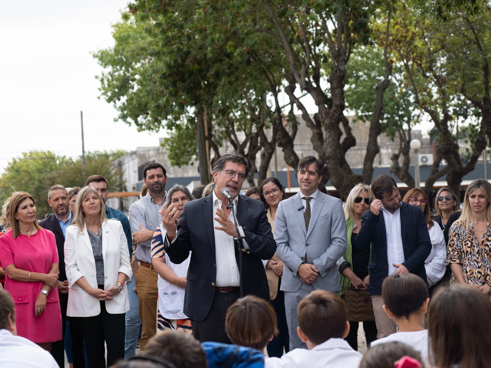 Reinauguración escuela de baigorrita