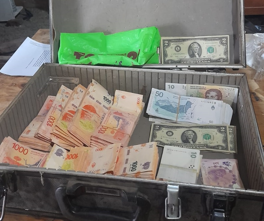 robo de dinero en arenales