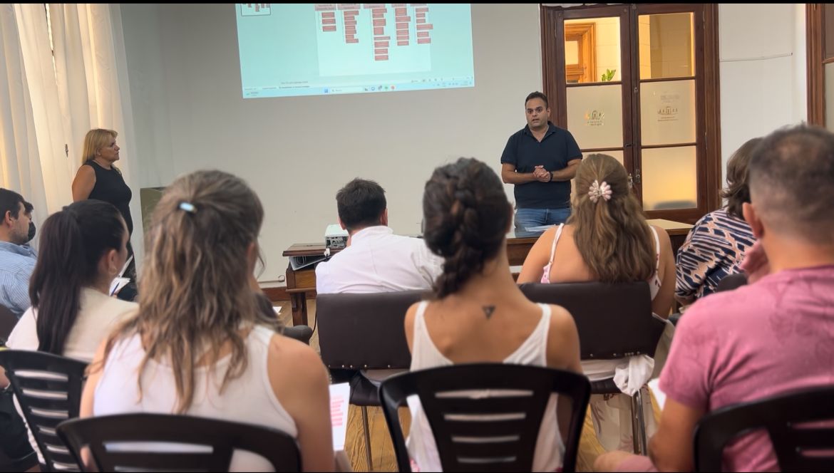 REUNIÓN DE GABINETE EN ARENALES