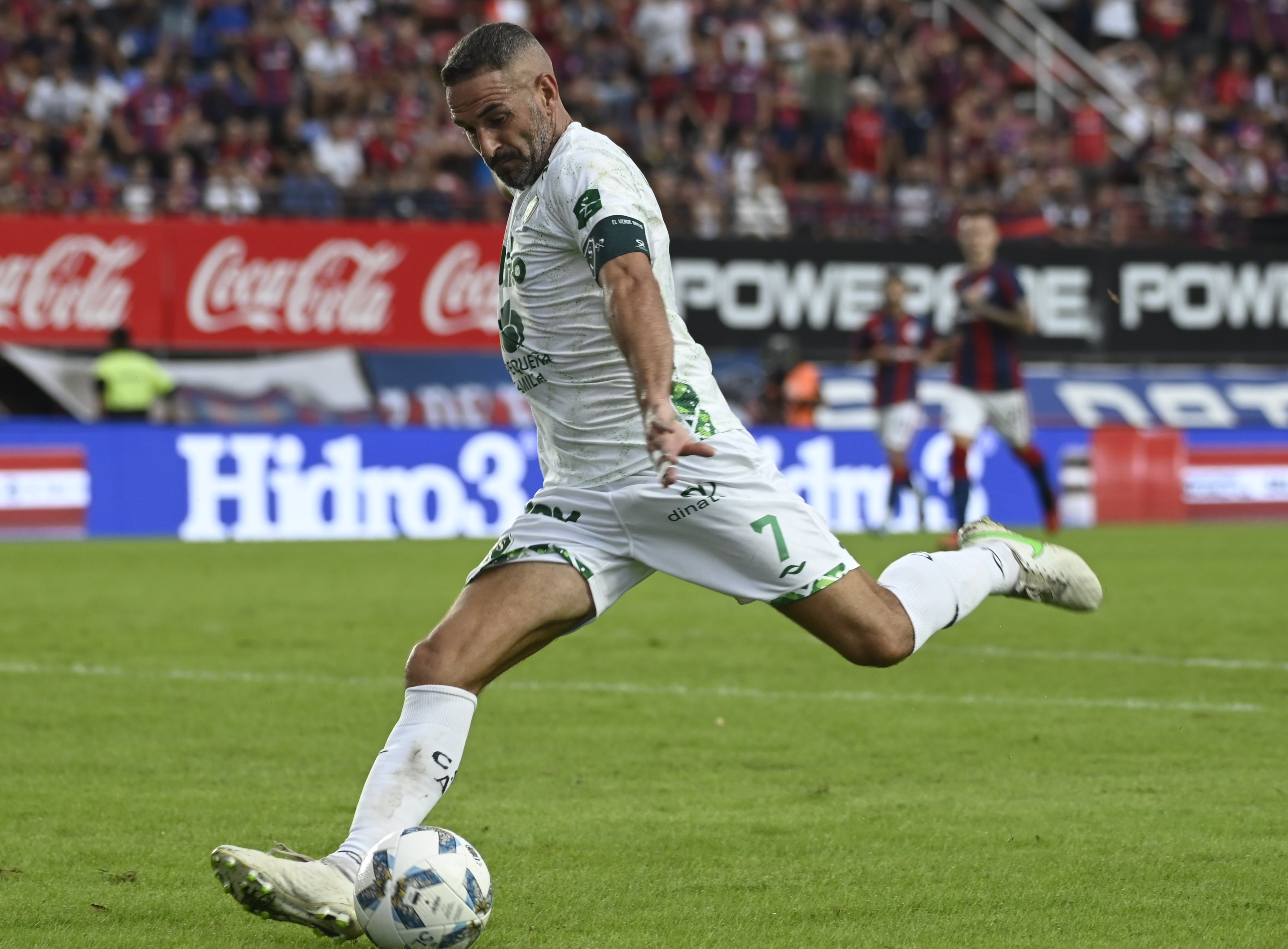 Sarmiento cayó con San Lorenzo en el Bajo Flores