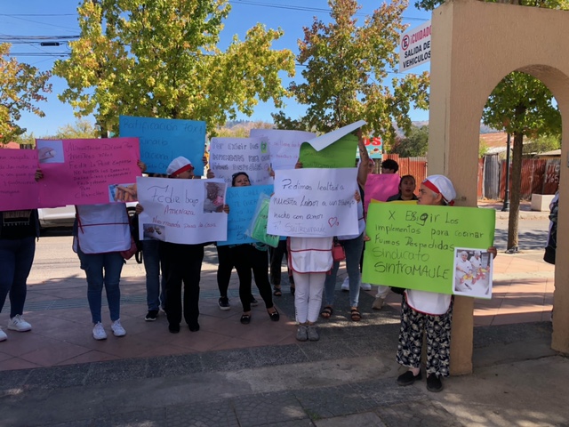 Junaeb anuncia plan de acción por paro de manipuladoras