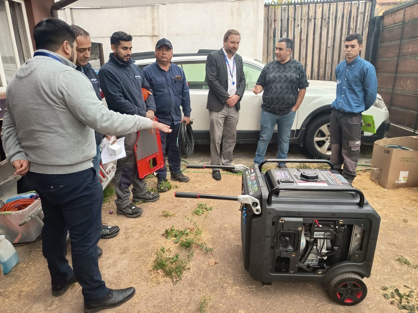 CGE entrega 706 generadores a pacientes electrodependientes en el Maule