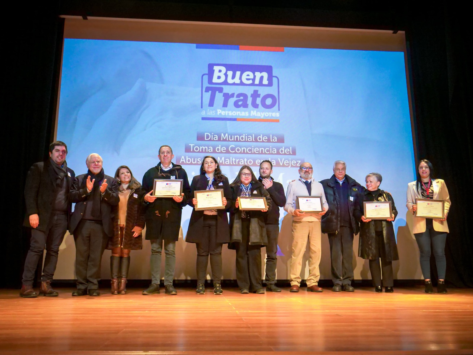 Instituciones de la región reciben Sello por el Buen Trato a Personas Mayores