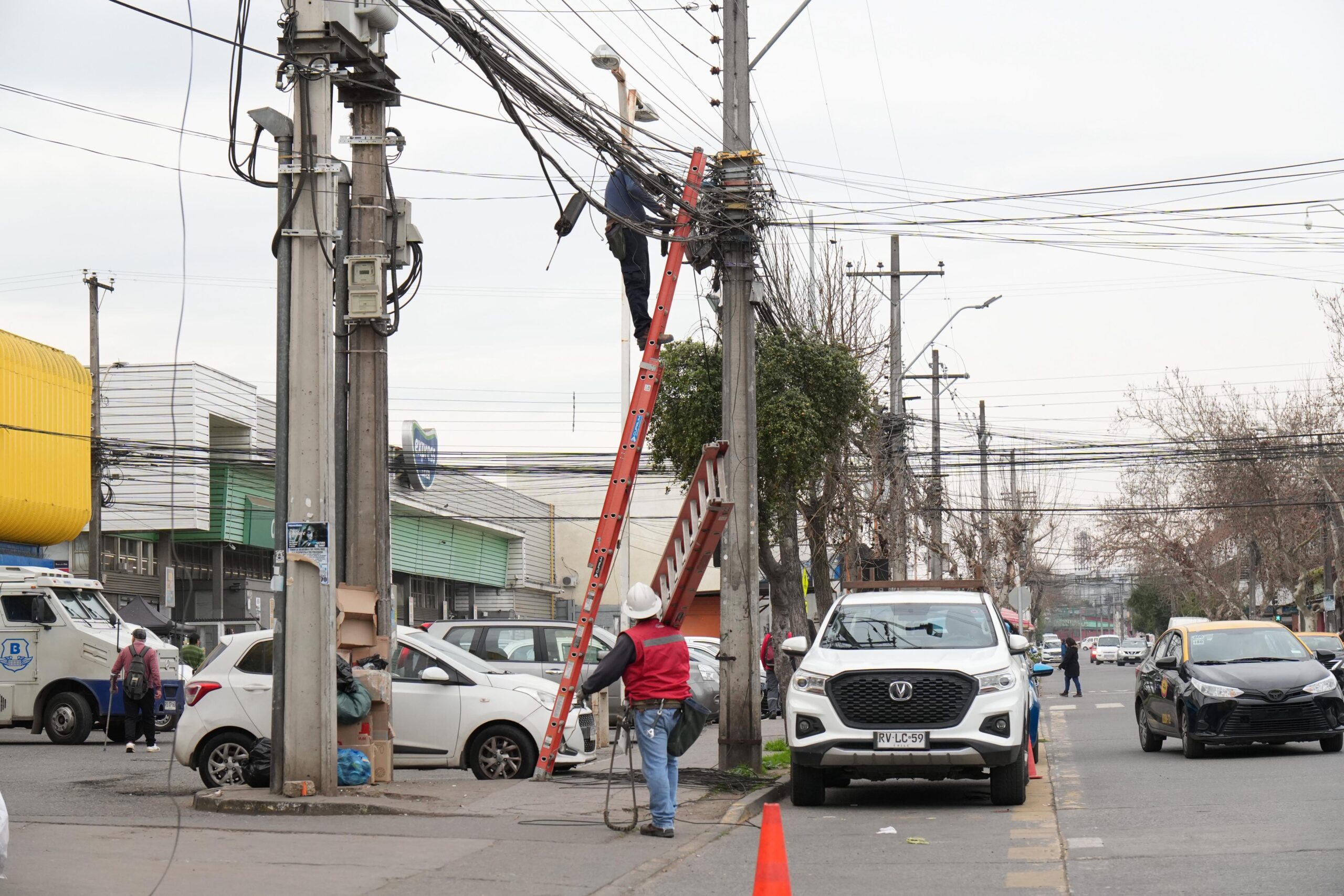 Retiro de cableado en desuso en Talca: inicio de operaciones