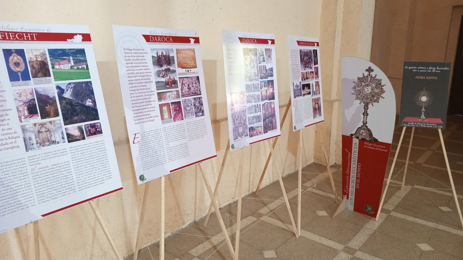 Exposición Los Milagros Eucarísticos en Catedral Talca