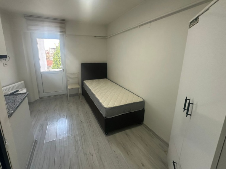 Çarşı Merkezde Kiralık 1+0 Daireler