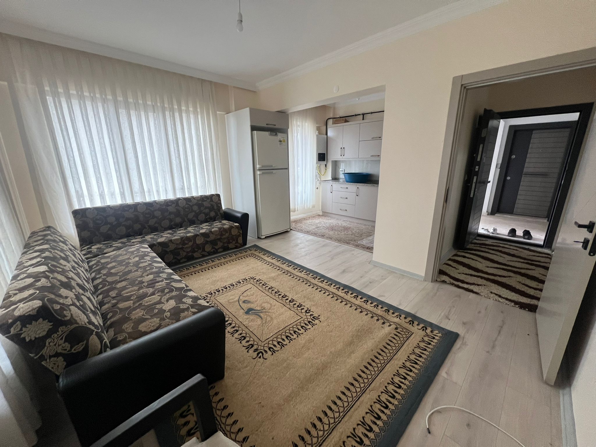 Serdivan 'da 1+1 eşyalı kiralık daire 