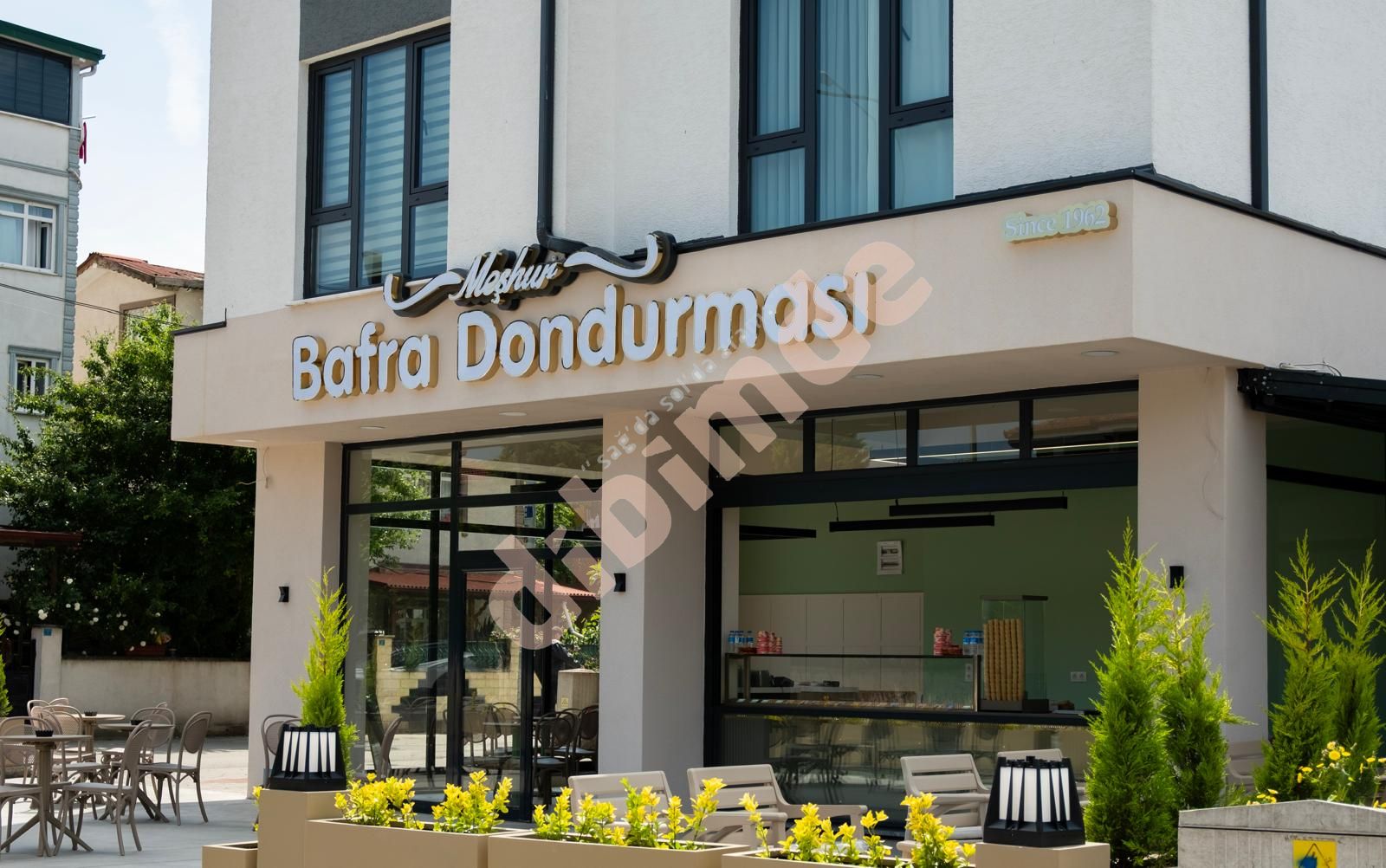 Bafra’nın Geleneksel Lezzeti Artık Sakarya Serdivan’da: Doğukan Yılmaz’dan Doğal ve Organik Dondurma Deneyimi