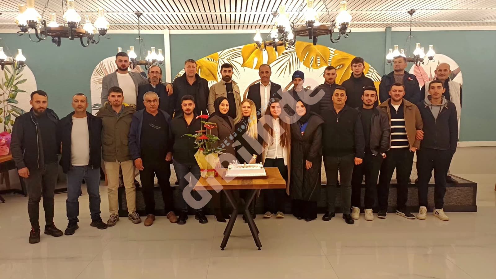 Akgün Çelik Prefabrik Yapı’da 24 yıllık emek, Nola Cafe & Restaurant’ta dayanışma yemeğiyle taçlandı