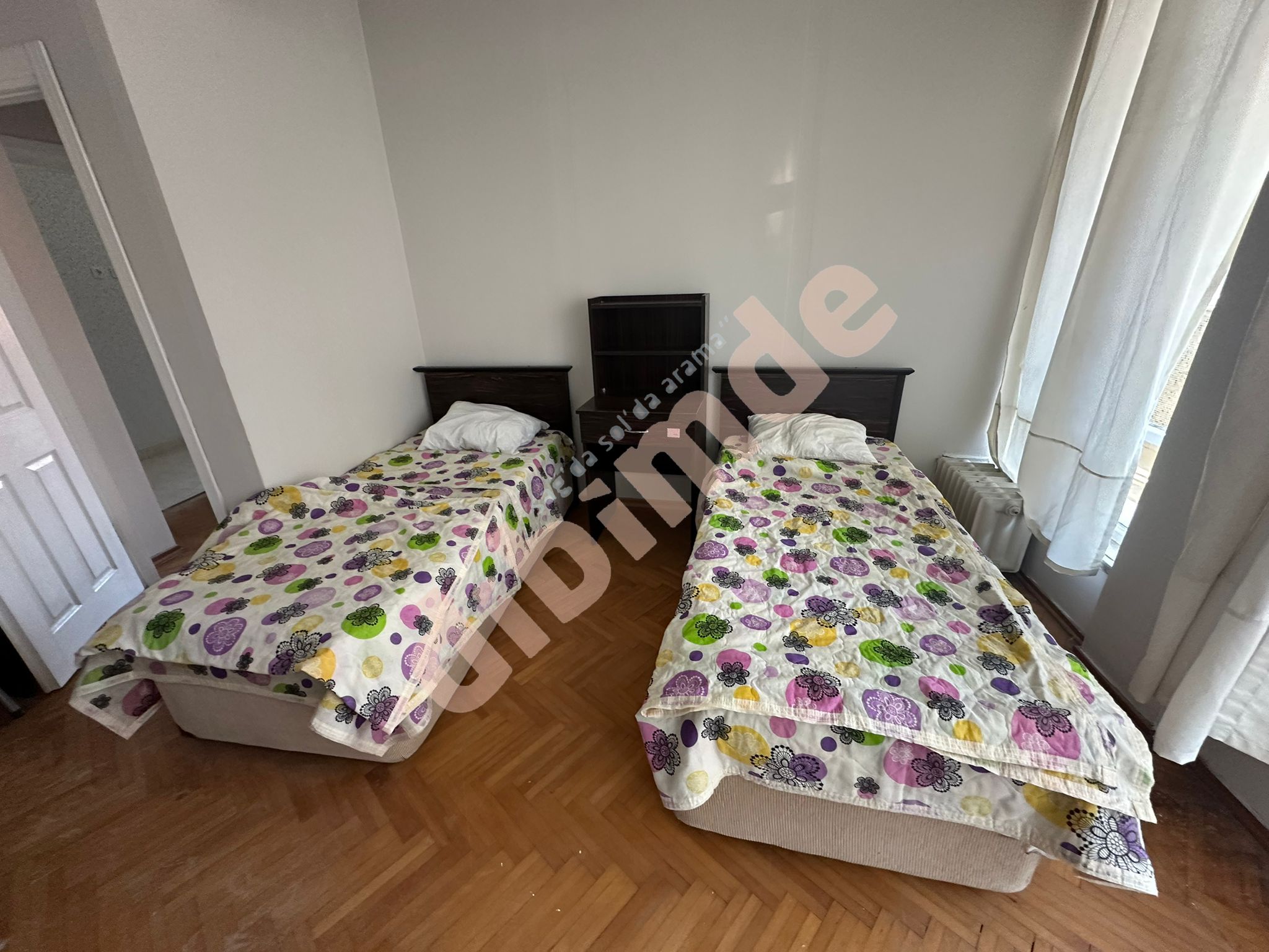 Çarşı Merkezde Kiralık 1,2,3,4,5,6 Kişilik Odalar (Mutfaklı)