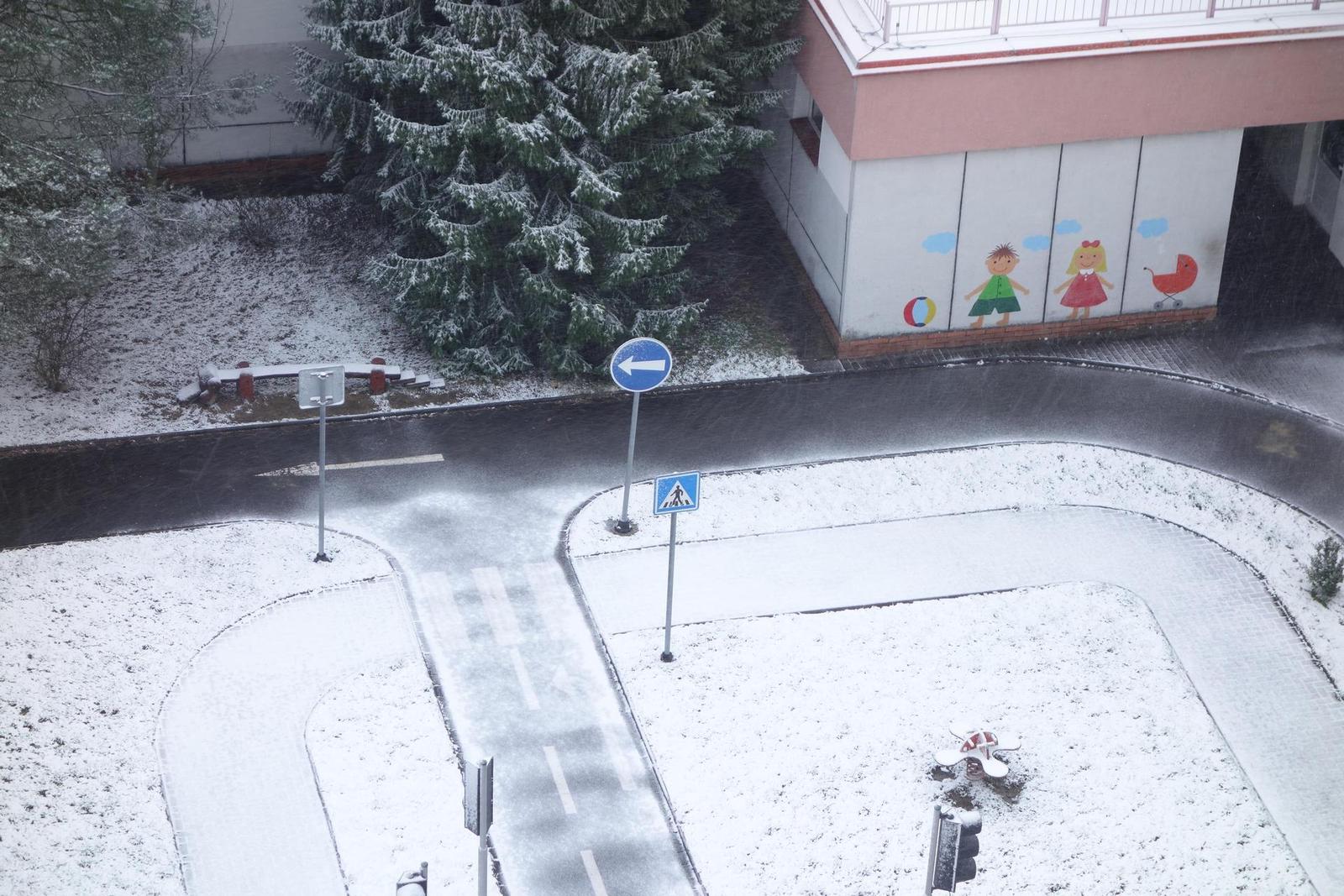 DSLR vs kompakt: Canon EOS 1200D s 18-55mm, Sony RX100