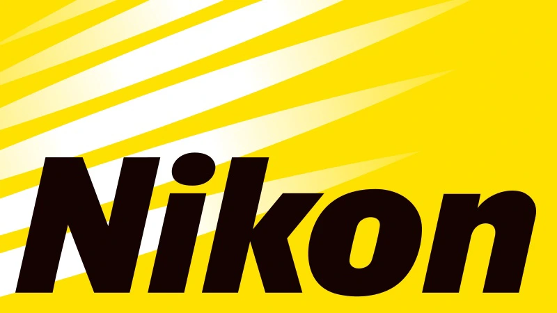 Nikon sice prodává více fotoaparátů, ale za méně peněz