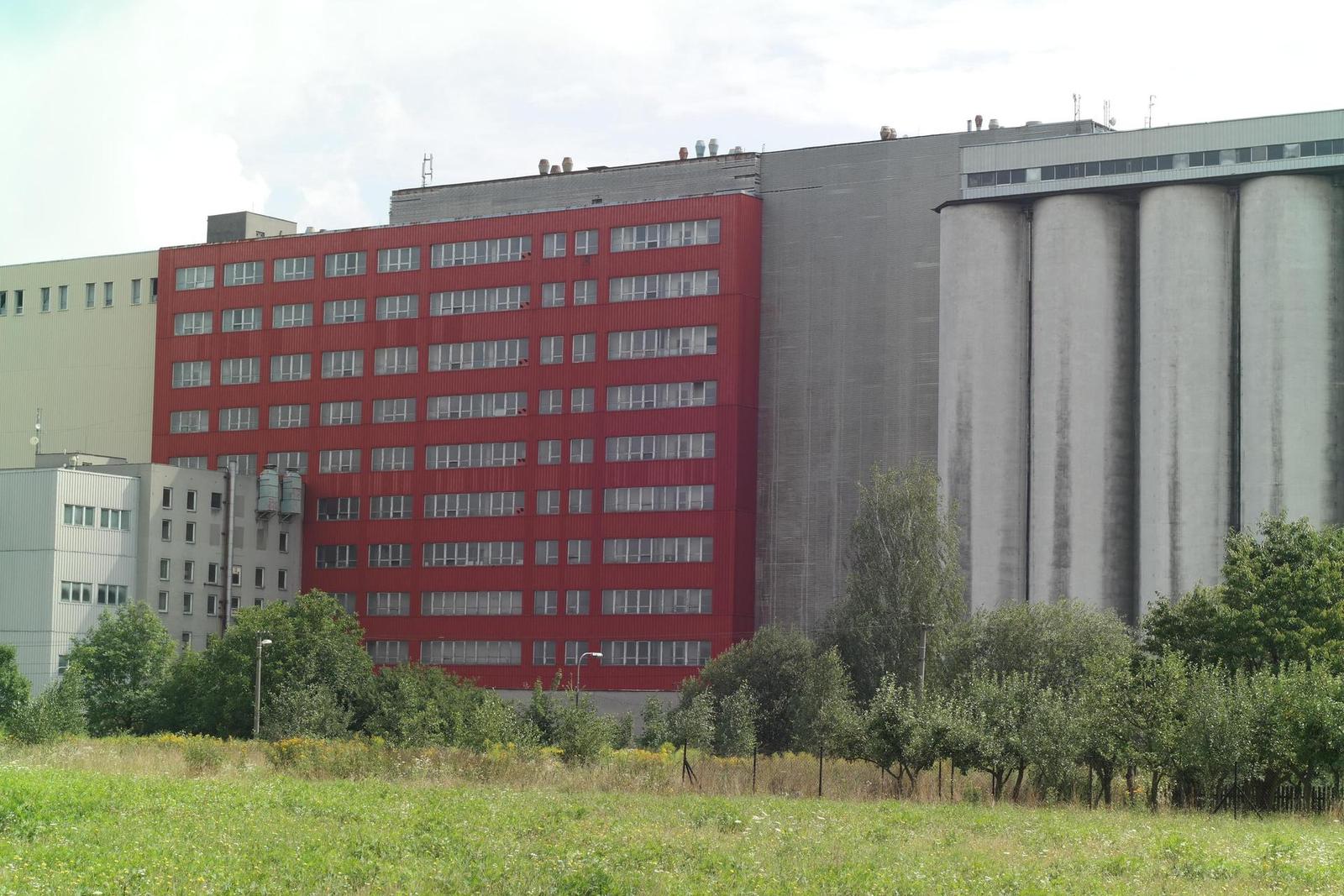 Olympus OM G.Zuiko 50mm f/1.4 "silver-nose"