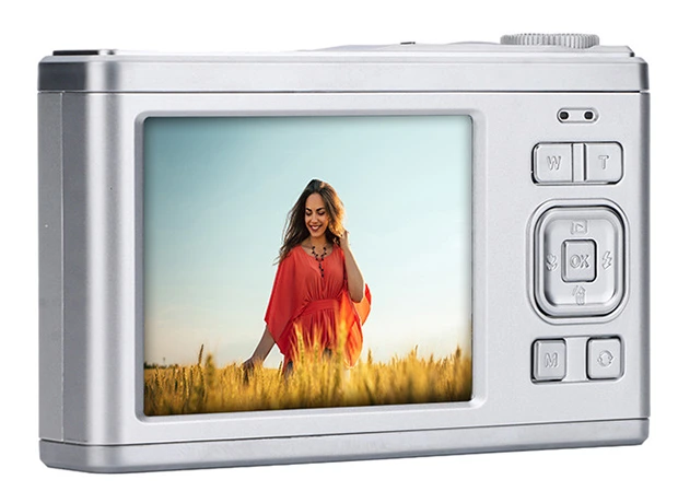 AgfaPhoto prodává nový kompakt DC9200, má selfie displej a spoustu interpolace