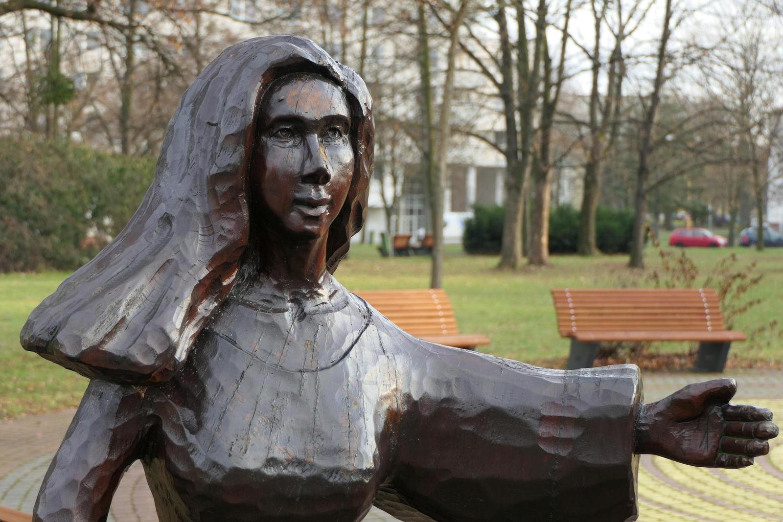 Panasonic Lumix FZ2000: ultrazoom nebo profi kamera?