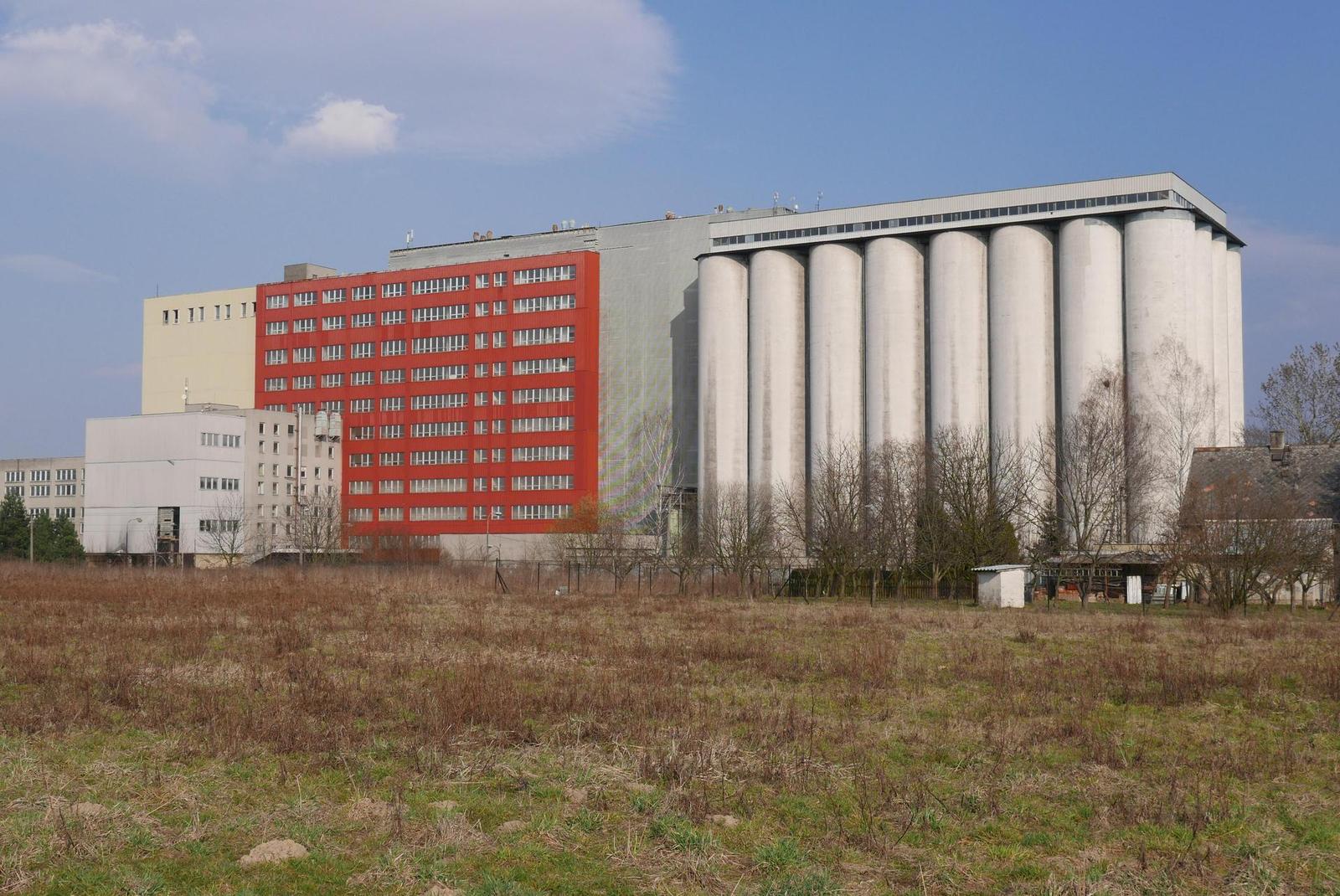 Panasonic Lumix LX100: pozoruhodný profi kompakt