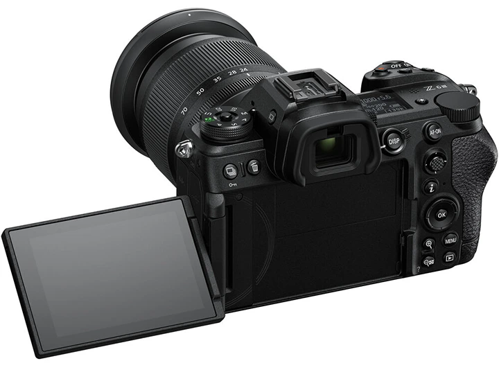 Nikon Z6 III dostává částečně vrstvený snímač a extrémně jasný EVF