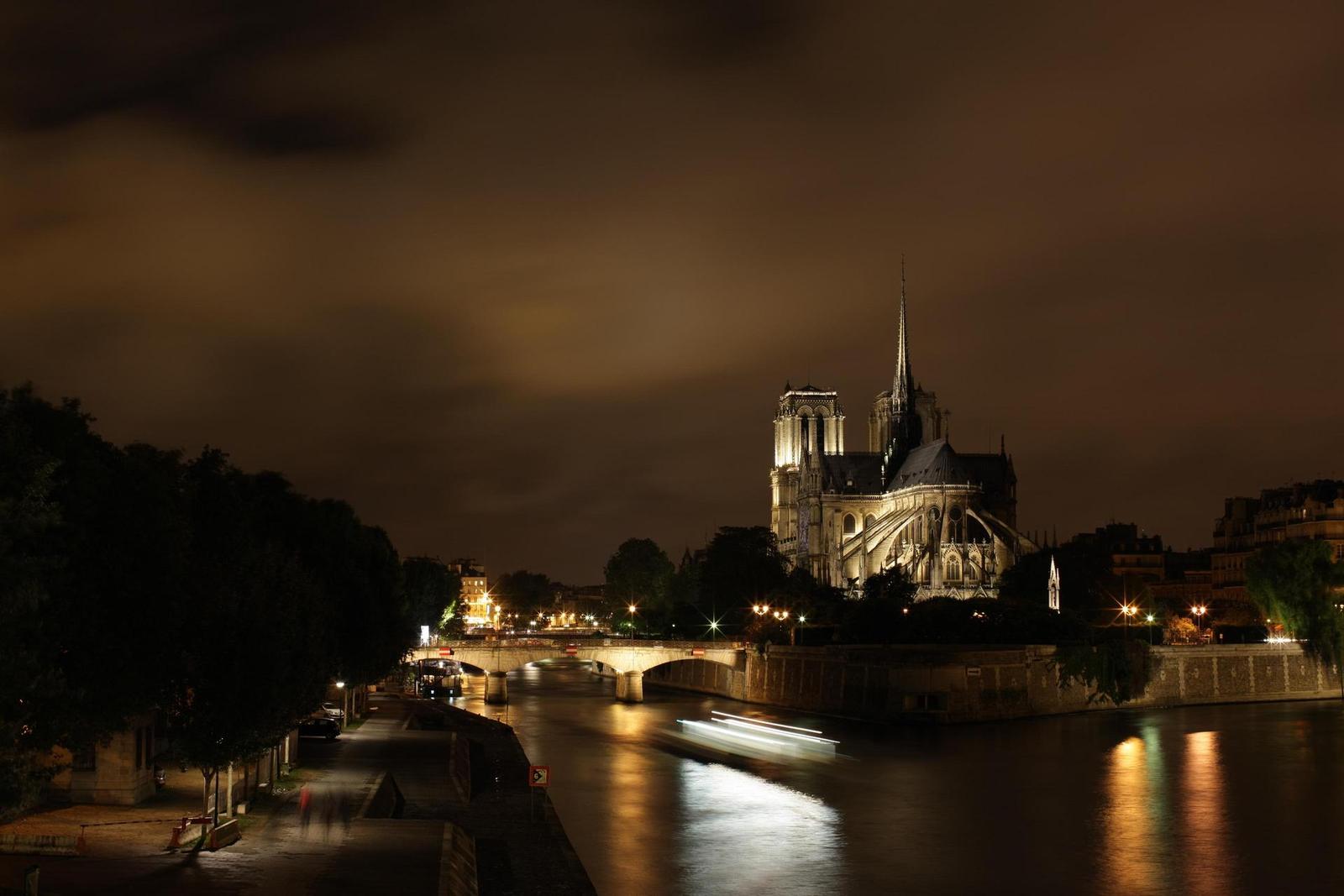 Canon EOS 1Ds Mark III vs. Nikon D3: souboj mohykánů