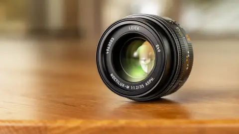 Leica uvedla světelný objektiv Noctilux-M 35 f/1.2 ASPH. 