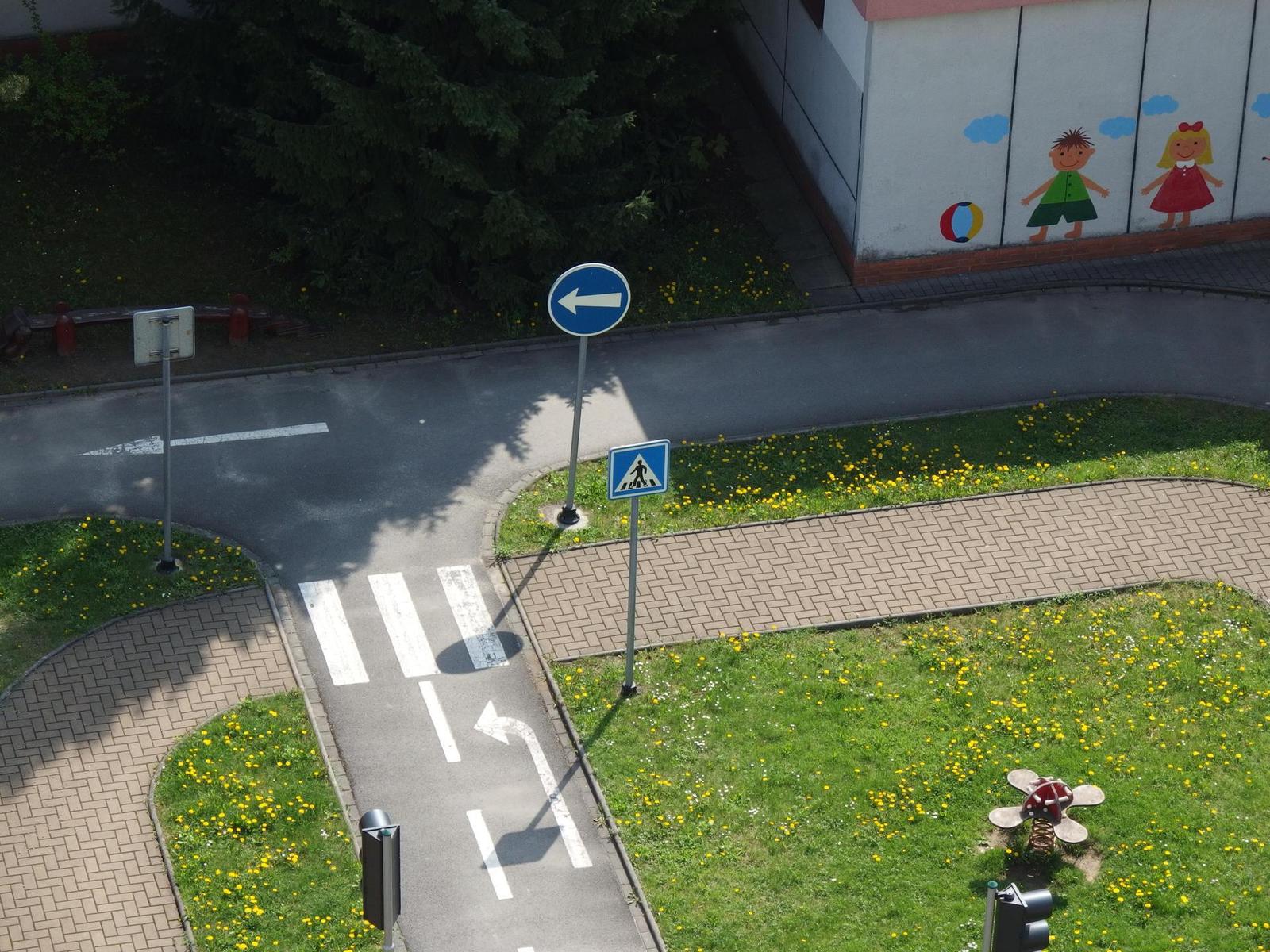 Olympus Stylus XZ-10: to nejlepší z 1/2,3"