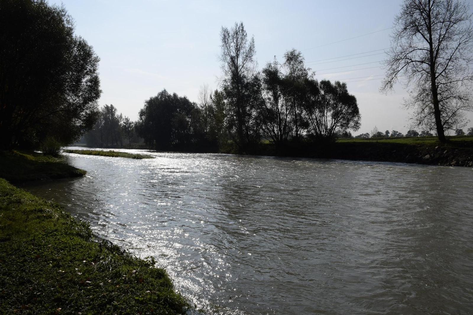 1" vs. APS-C: Sony RX10 vs. Nikon D3300+18-140mm