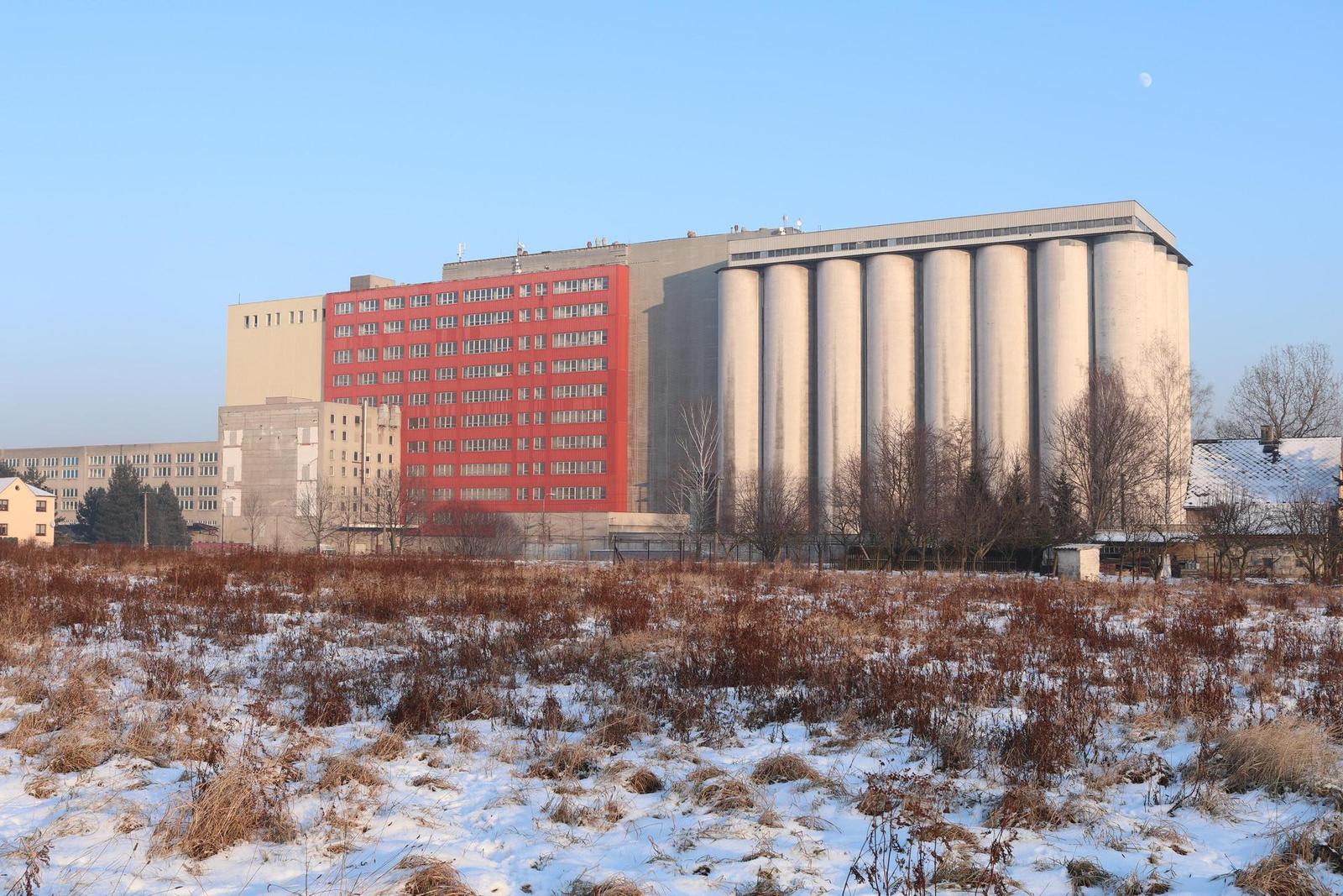 Canon EF-S 24mm f/2.8 STM