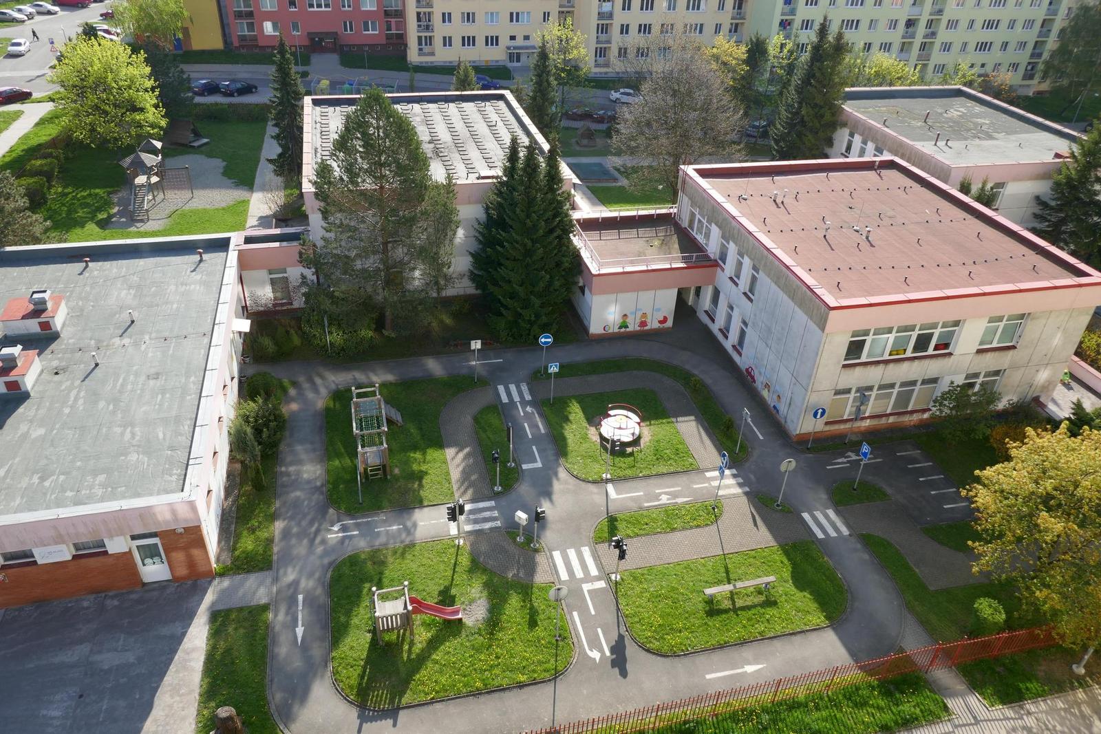 Panasonic Lumix TZ100: luxusní ultrazoom