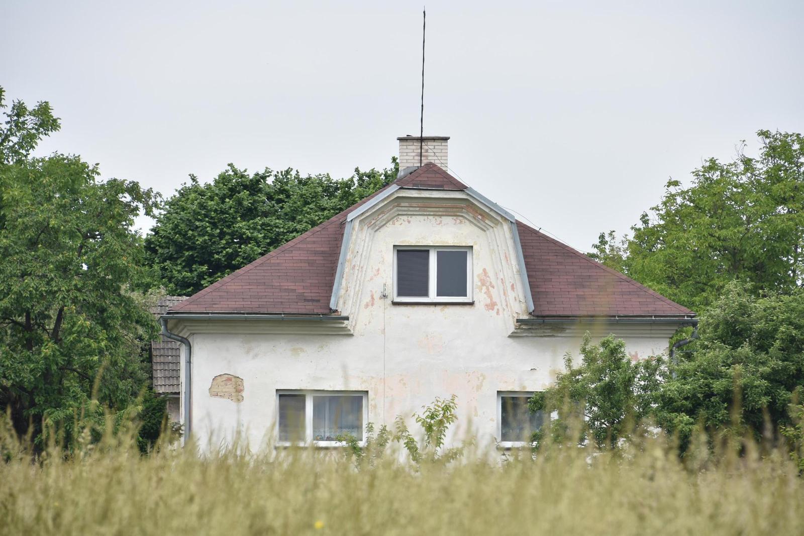 Nikon AF-S DX NIKKOR 18-300mm f/3.5-6.3G ED VR