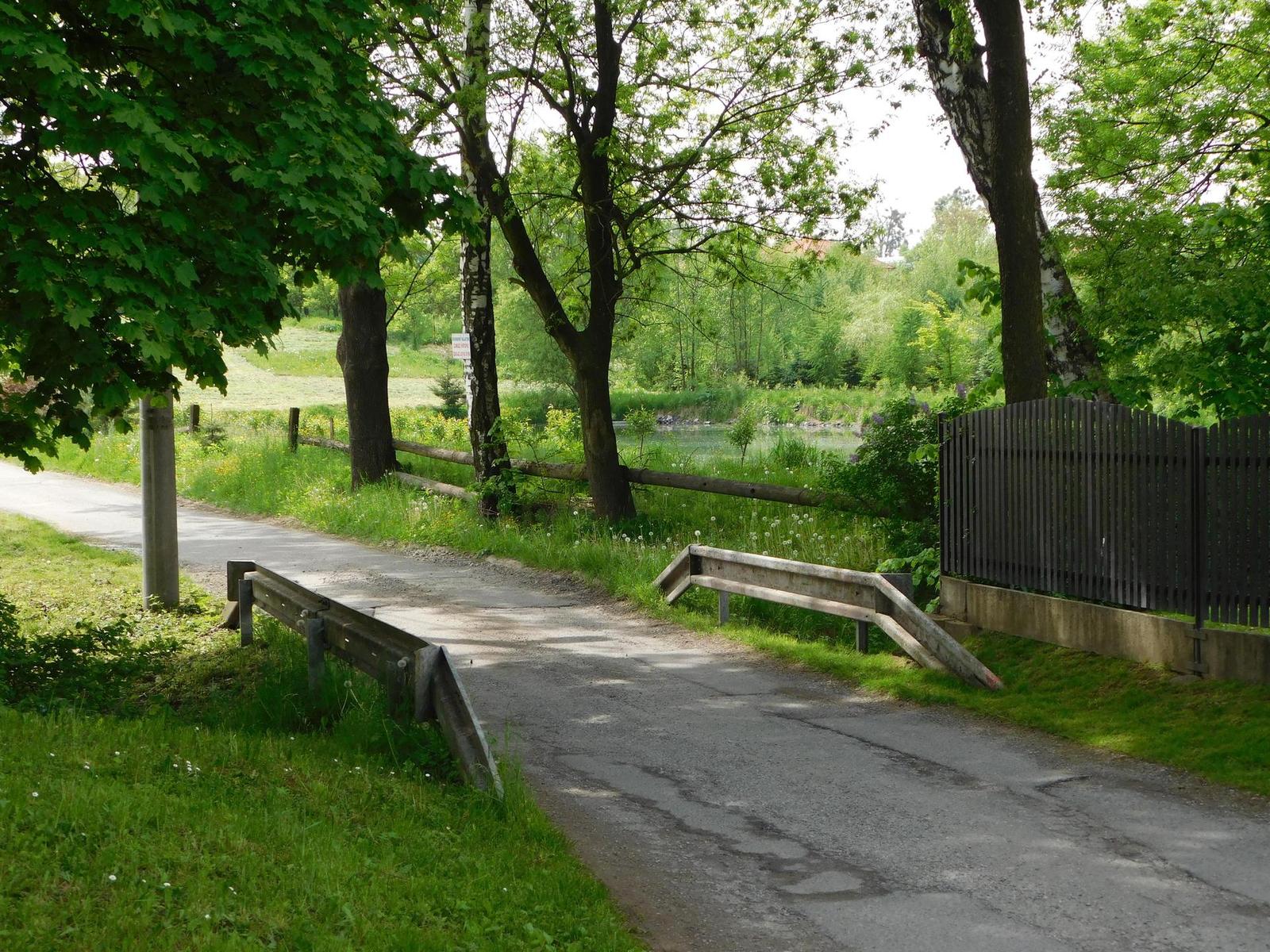 Nikon Coolpix L840: makroborec s 38x zoomem