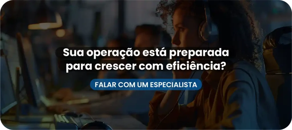 Equipe de atendimento corporativo utilizando tecnologia integrada, simbolizando eficiência operacional e crescimento com comunicação centralizada.