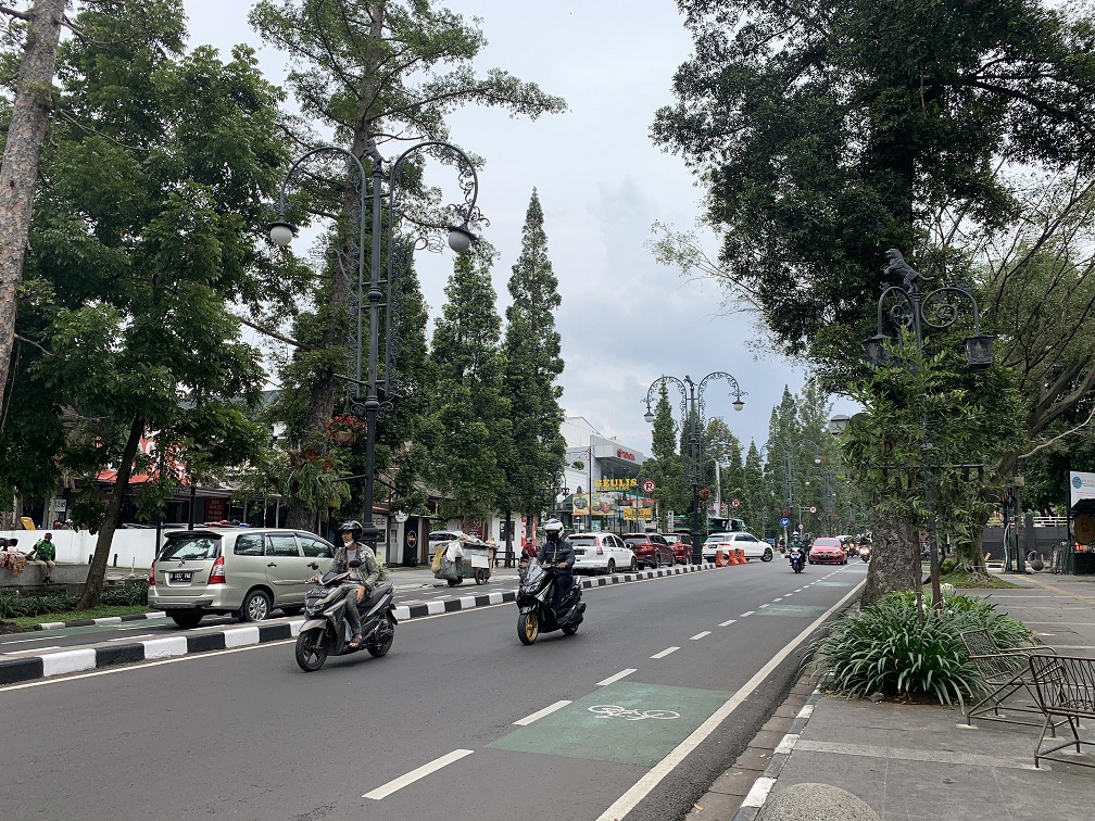 pedagang-urung-jualan-usai-cfd-dago-batal-digelar
