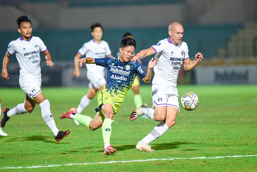 lewat-og-persib-amankan-poin-penuh-dari-persita