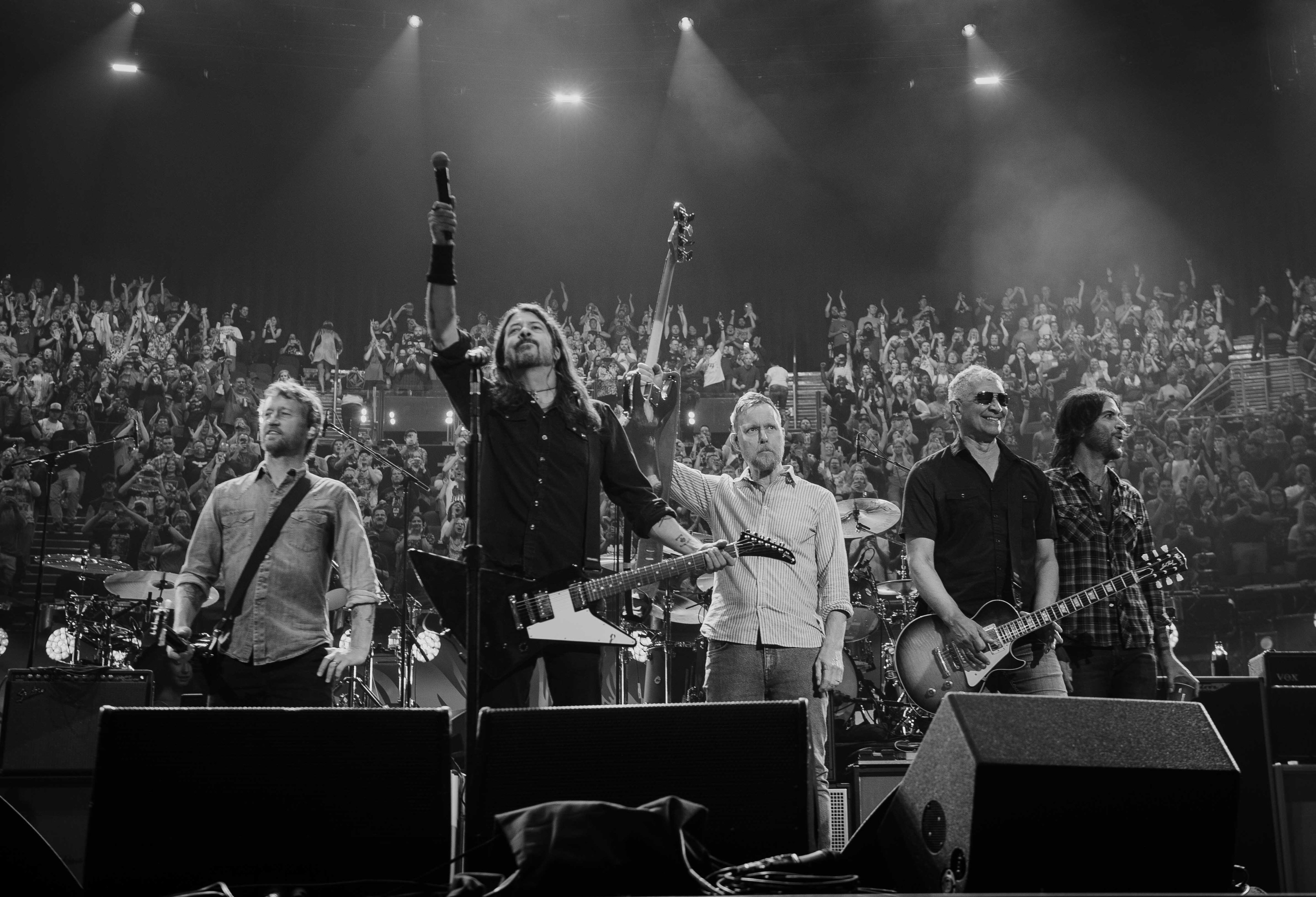 foo-fighter-pastikan-kembali-usai-kematian-taylor-hawkins