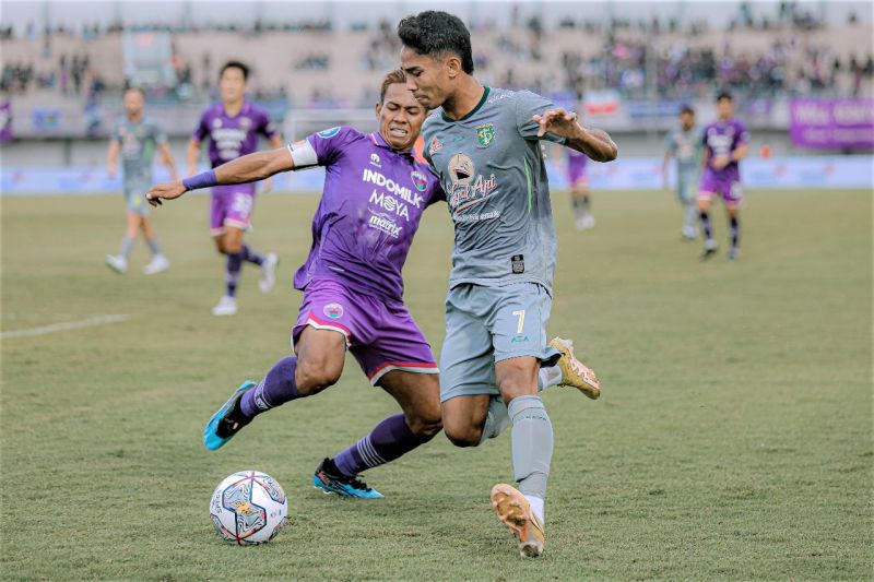 pelatih-persebaya-dukung-marselino-ferdinan-bermain-di-luar-negeri