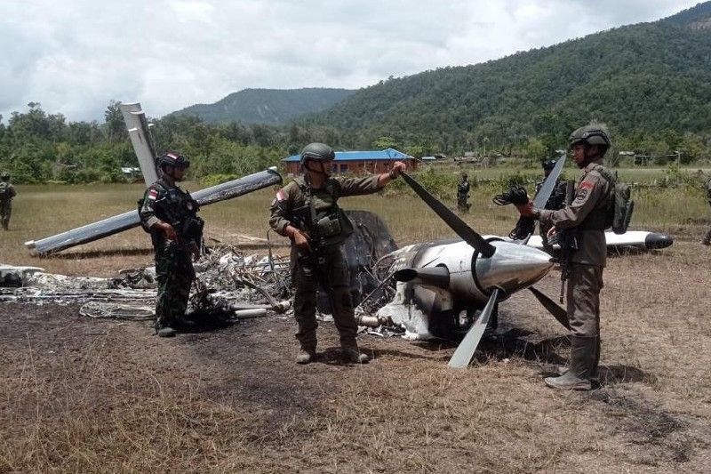 polisi-lakukan-olah-tkp-kasus-pembakaran-susi-air